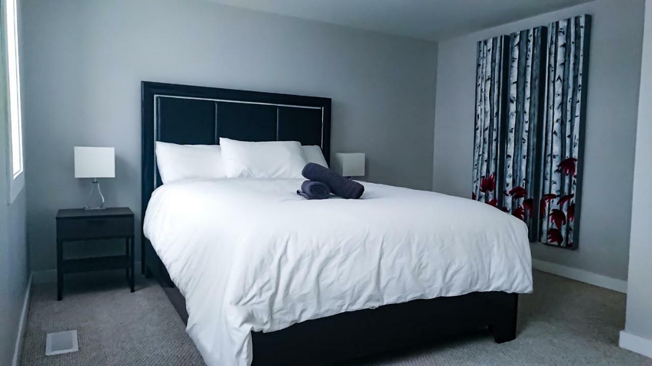 Spacious 3 Bdrm Home Near Downtown 渥太華 外观 照片